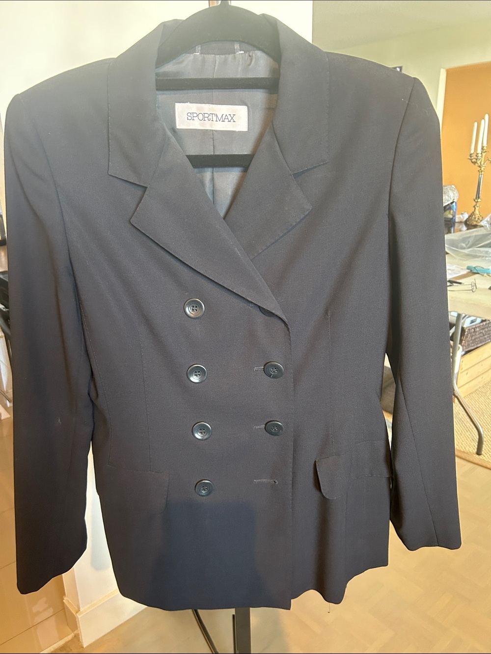 Sportmax navy made in Italy Double-Breasted Women's Blazer. Classic style
